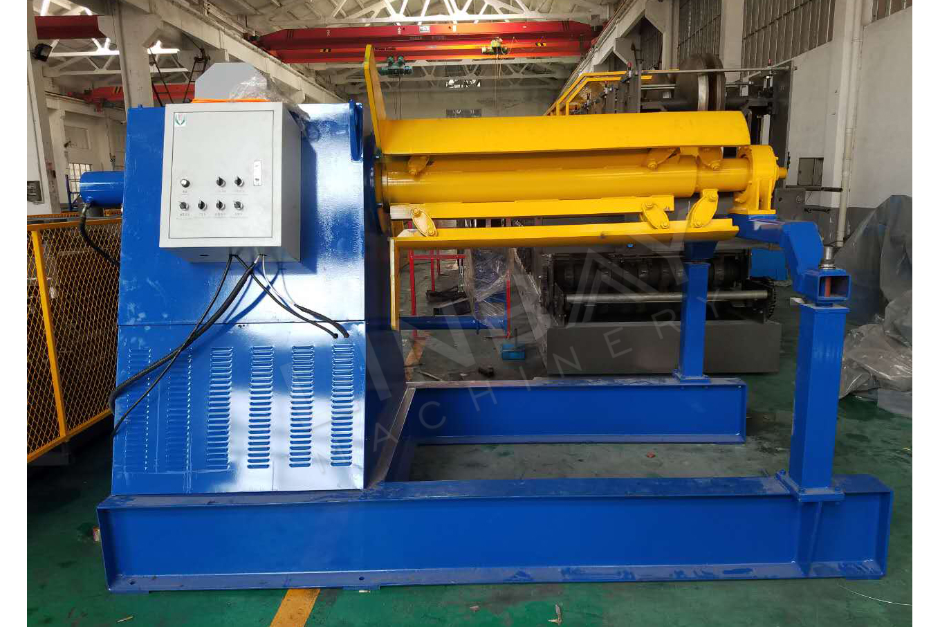 I-Hydraulic decoiler